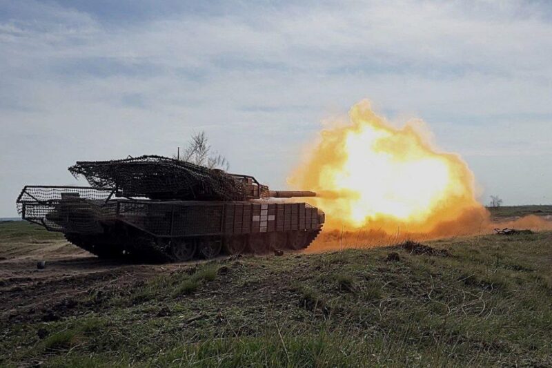 Росіяни атакують на 12 напрямках – Генштаб