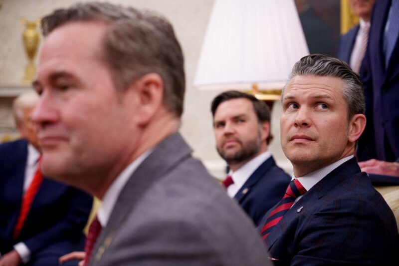 The Atlantic опублікувало деталі секретного чату адміністрації Трампа