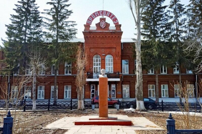 У РФ заявили про пожежу на заводі з виробництва вибухових речовин