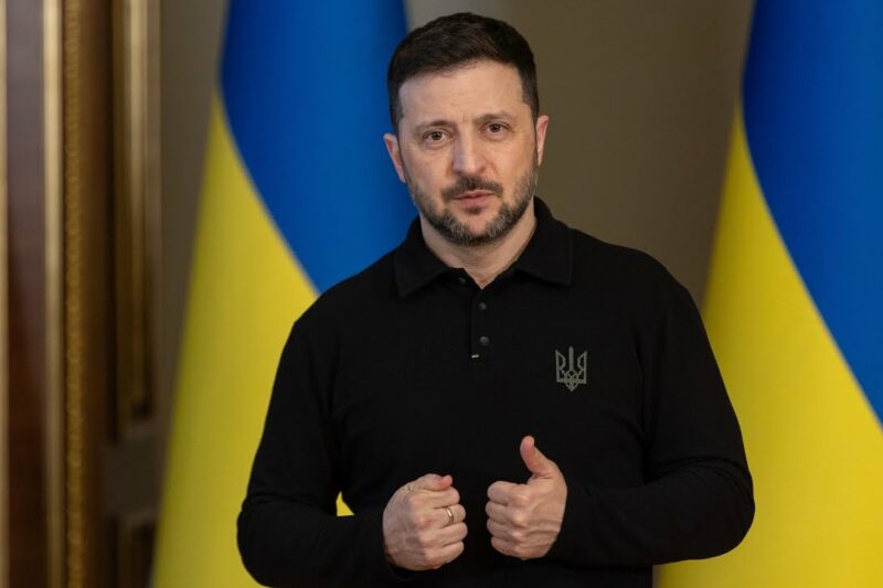 Пресбрифінг Президента України Володимира Зеленського щодо актуальних питань [17.04.2025]