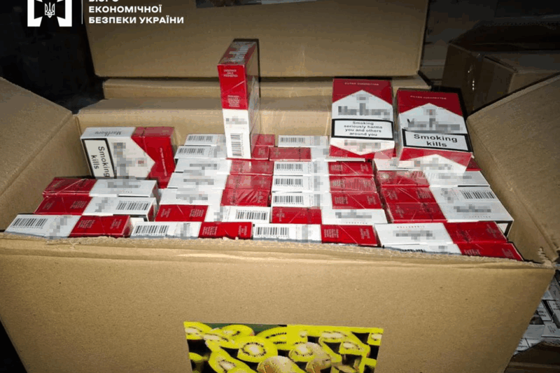БЕБ викрило схему контрабанди сигарет та алкоголю під виглядом морозива