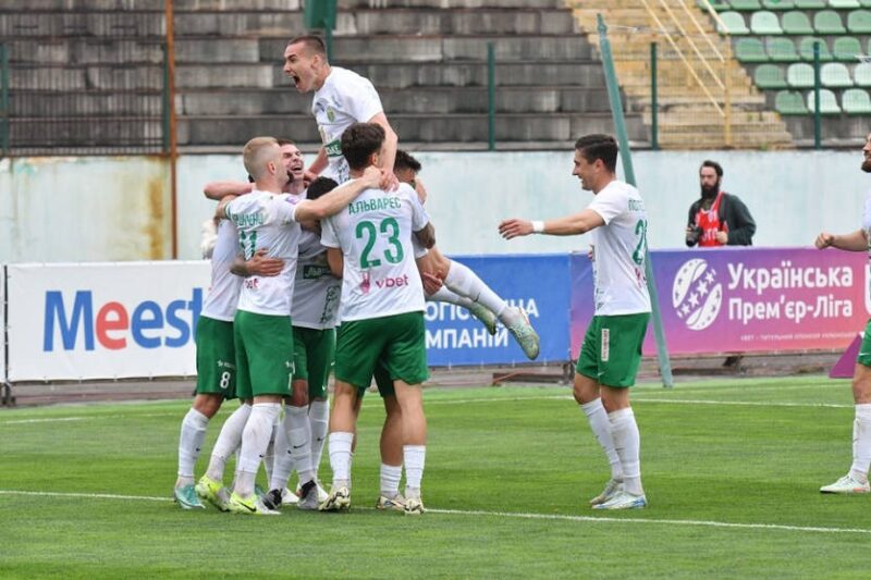 Дербі львівських команд: Карпати переграють Рух