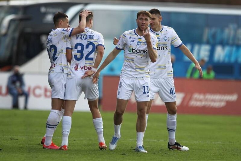 Динамо на виїзді в меншості у два м’ячі обіграло Кривбас