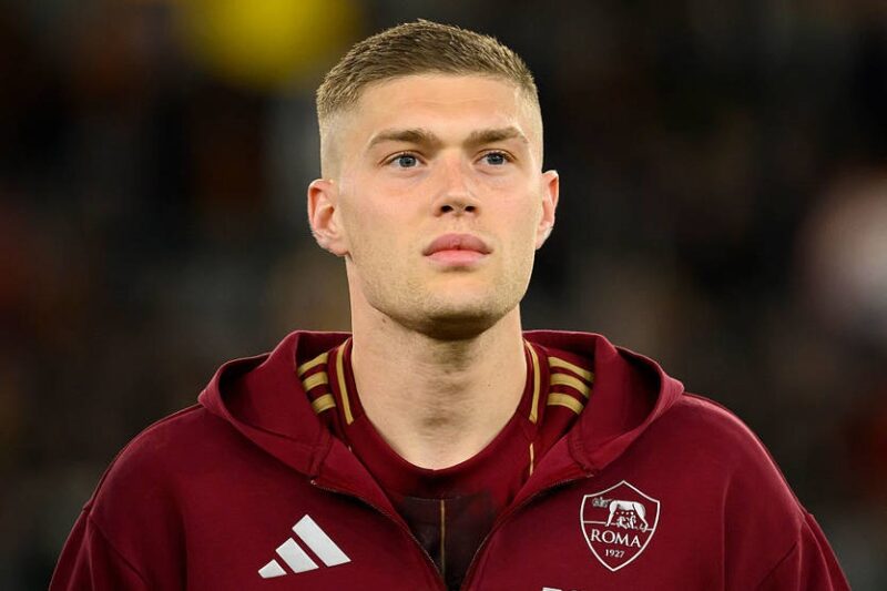 Довбика визнано кращим у Серії А в березні