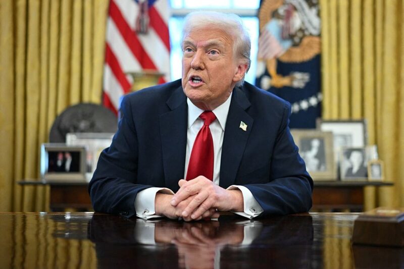Гренландія у великій небезпеці: Трамп повертає “хижу” Америку