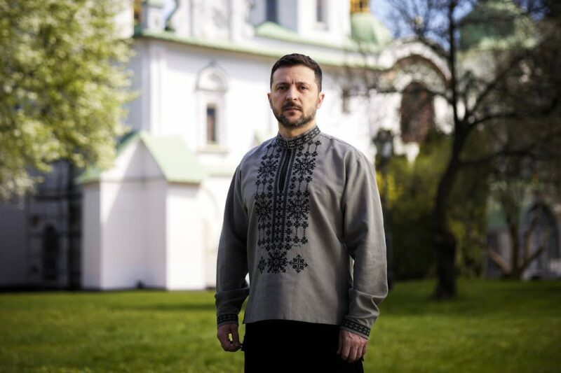 [жестова мова] Привітання Президента України Володимира Зеленського з Великоднем