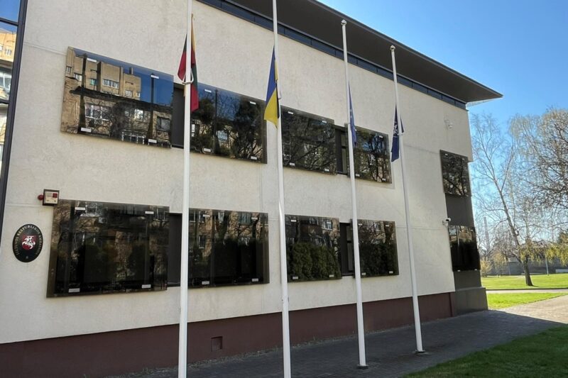 Литва викликала російського посла через удар по Сумах