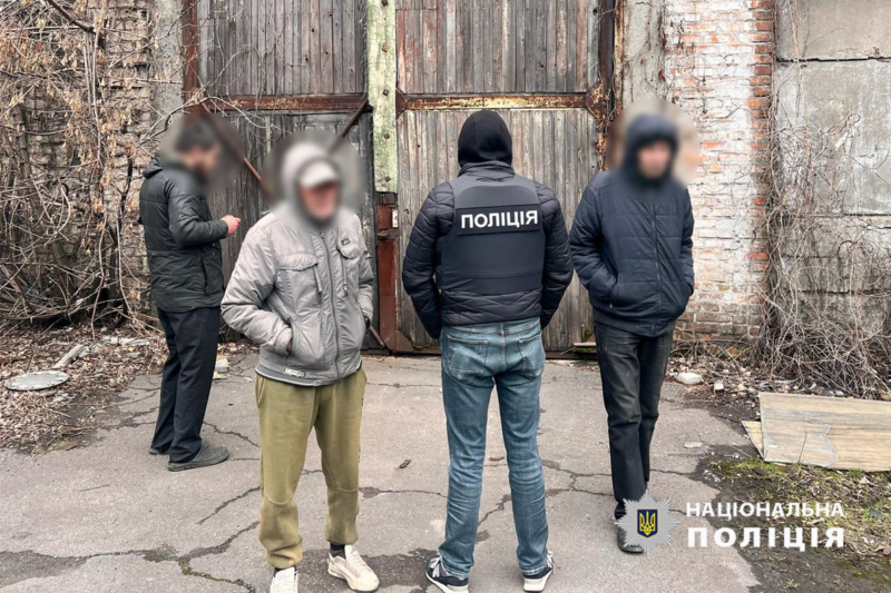 На Дніпропетровщині викрили підпільне виробництво алкоголю