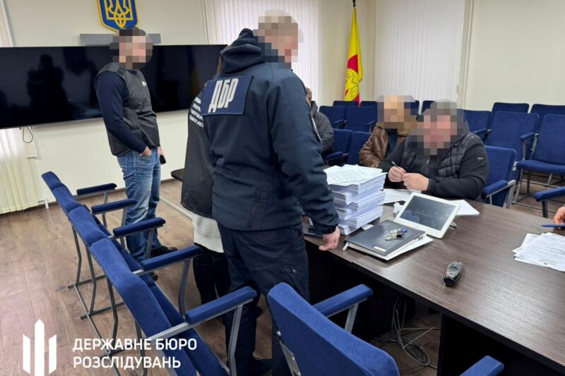 Неякісний одяг для ЗСУ: судитимуть депутата міськради з Кіровоградщини