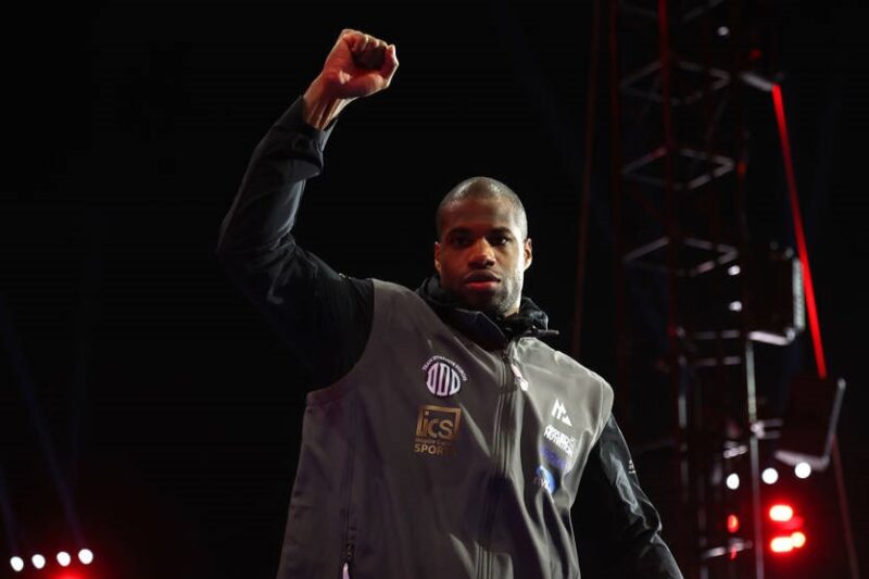 Потім Усик: Дюбуа отримав вказівку від IBF на захист титулу проти Чісори