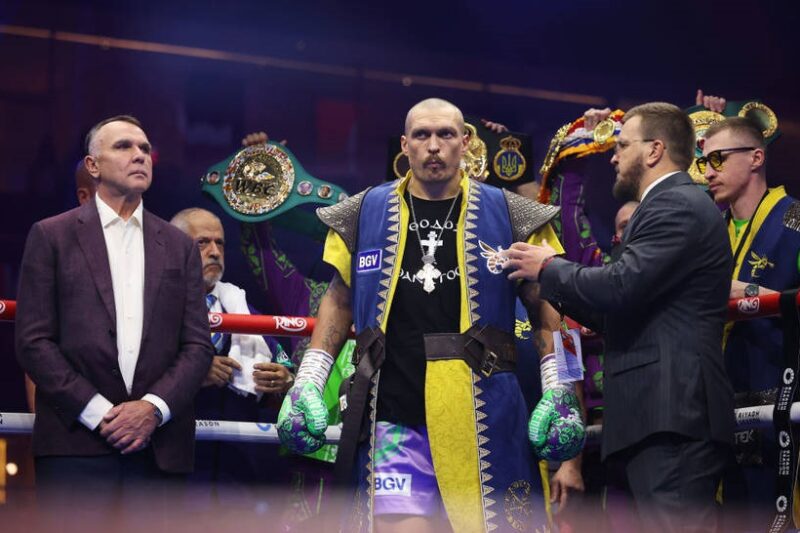 Промоутер назвав несподіваного суперника для Усика в цьому році