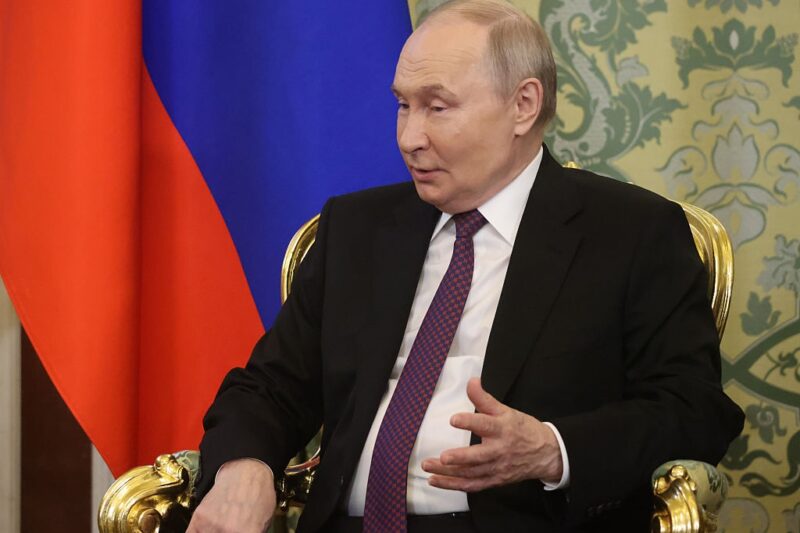 Путін відмовився продовжити “Великоднє перемир’я”