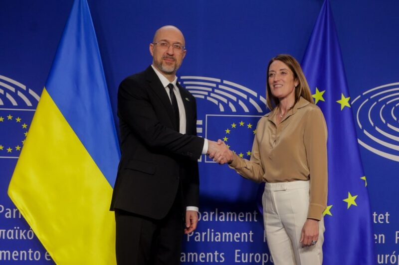 Шмигаль обговорив з головою ЄП продовження “транспортного безвізу”