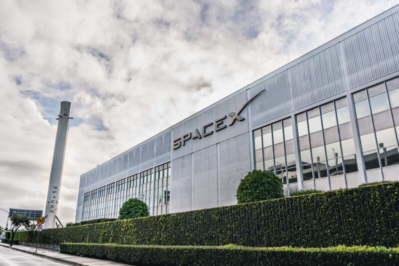 SpaceX стала головним партнером Пентагону