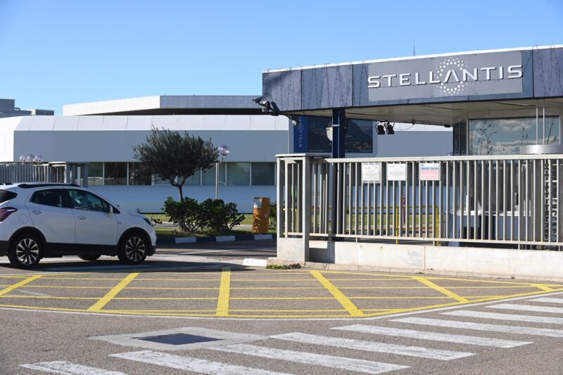 Stellantis відкликала майже 50 тис. автомобілів в США