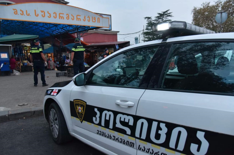 У Грузії затримали двох чоловіків, які вимагали 180 000 доларів в українця