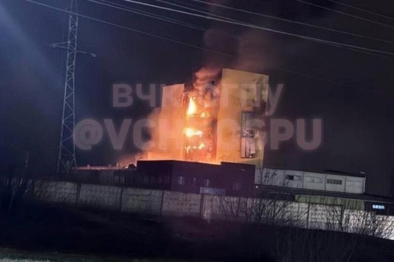 У РФ дрони атакували завод оптоволокна