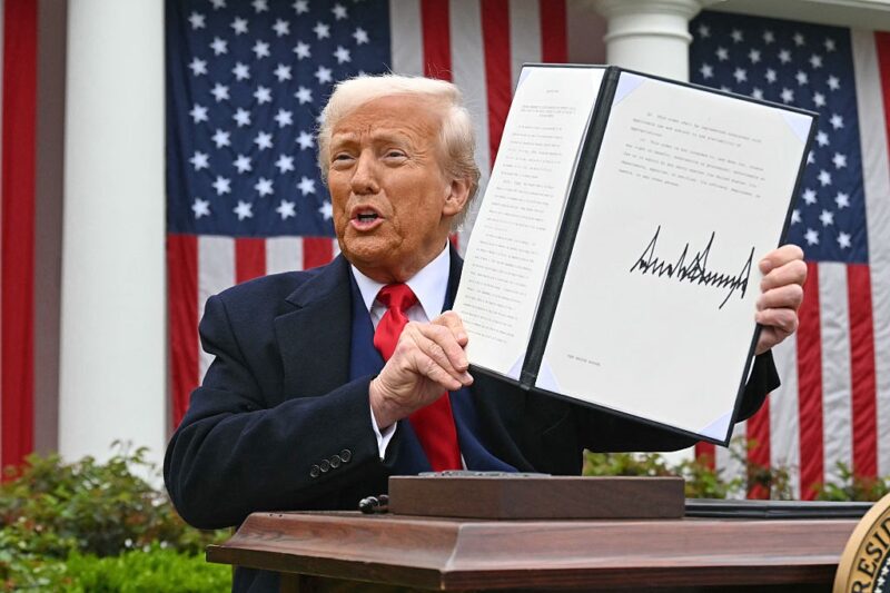 Війна з усім світом. Реакція на нові тарифи Трампа