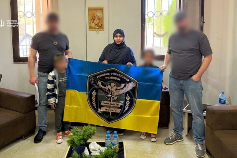 З табору у Сирії евакуювали українку з дітьми – ГУР