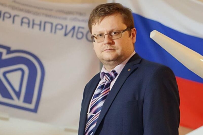 Били молотком по голові: у Росії напали на керівника оборонного заводу