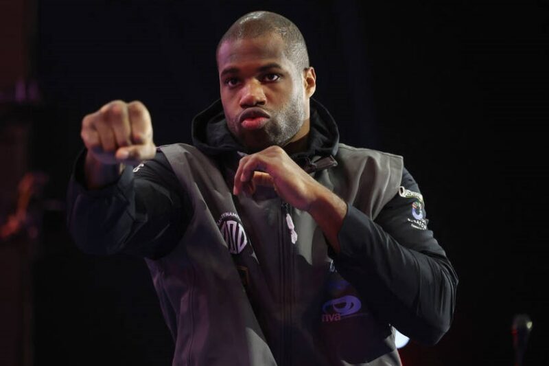 Чемпіон WBA спрогнозував результат реваншу між Усиком і Дюбуа