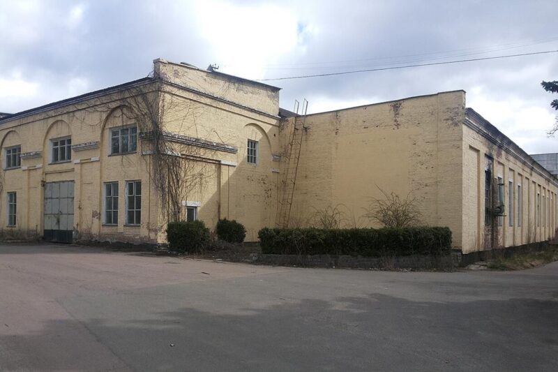 Фонд держмайна продав Київський авторемонтний завод