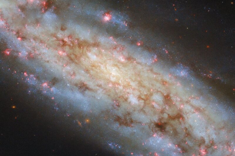 Хаббл зняв похилену галактику NGC 3511