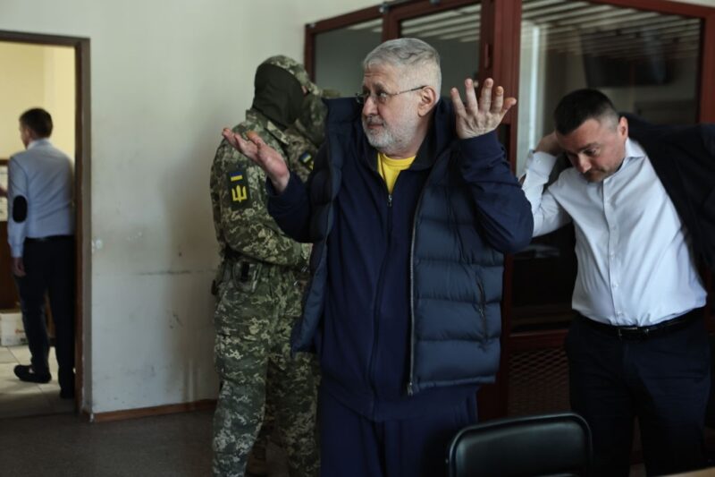 Коломойському продовжили запобіжний західу справі про замах на вбивство