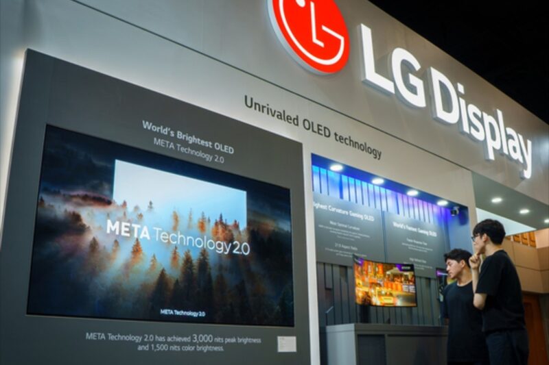 LG Display першою у світі комерціалізує “OLED мрії”