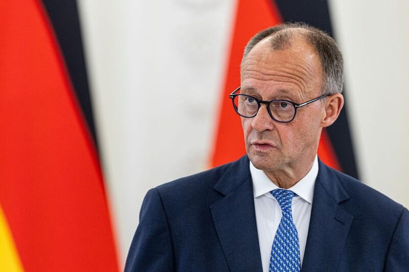 Мерц уточнив заяву про далекобійні удари по Росії