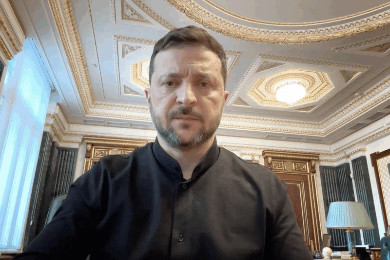 Перемовини мають бути з Путіним – Зеленський