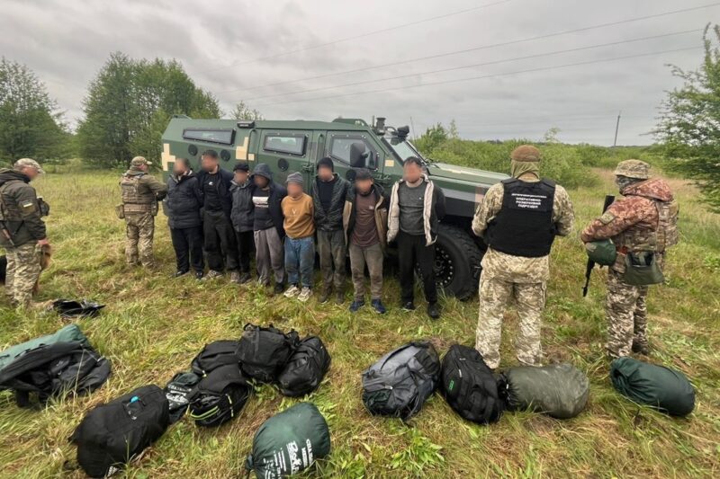Прикордонники затримали громадян Афганістану на Рівненщині