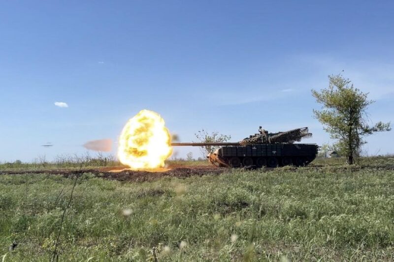 Росіяни наступають на 12 напрямках – Генштаб