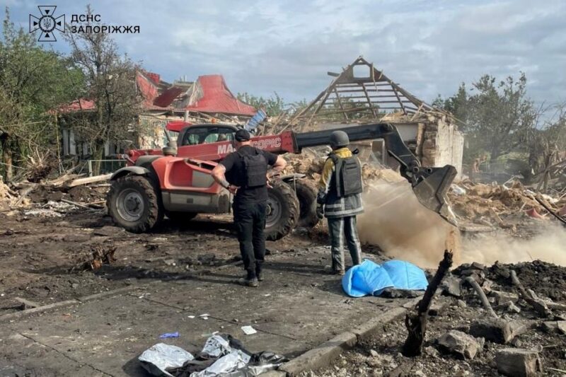 Росіяни скинули авіабомби на Запорізьку область, є загиблі