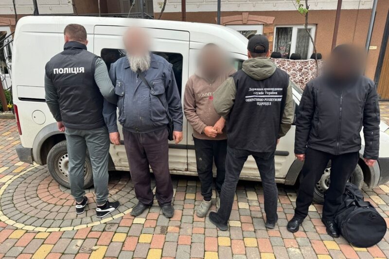 Служителів МП відправили під варту за схему для ухилянтів