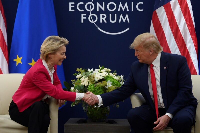 Трамп відклав мита на імпорт з ЄС