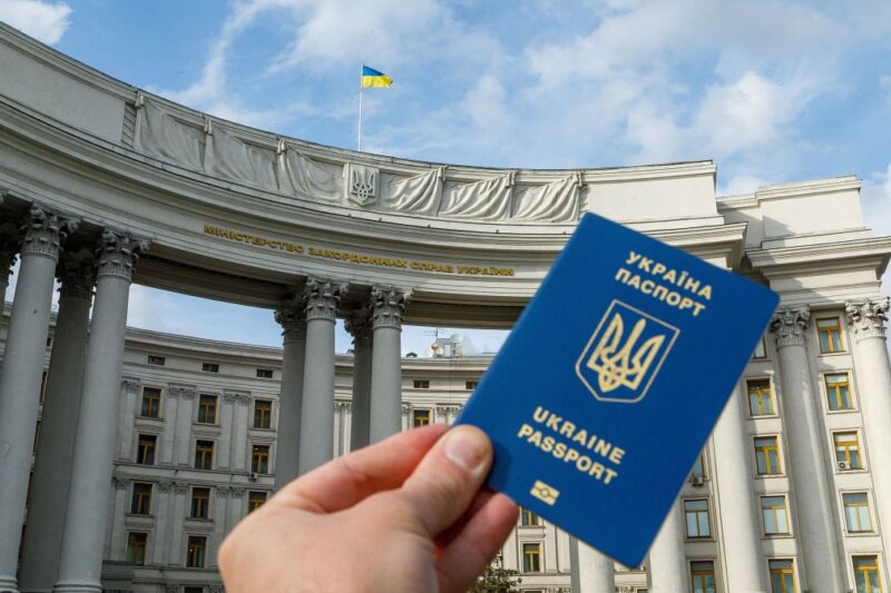 У Раді пропонують дозволити виїзд чоловікам до 23-24 років
