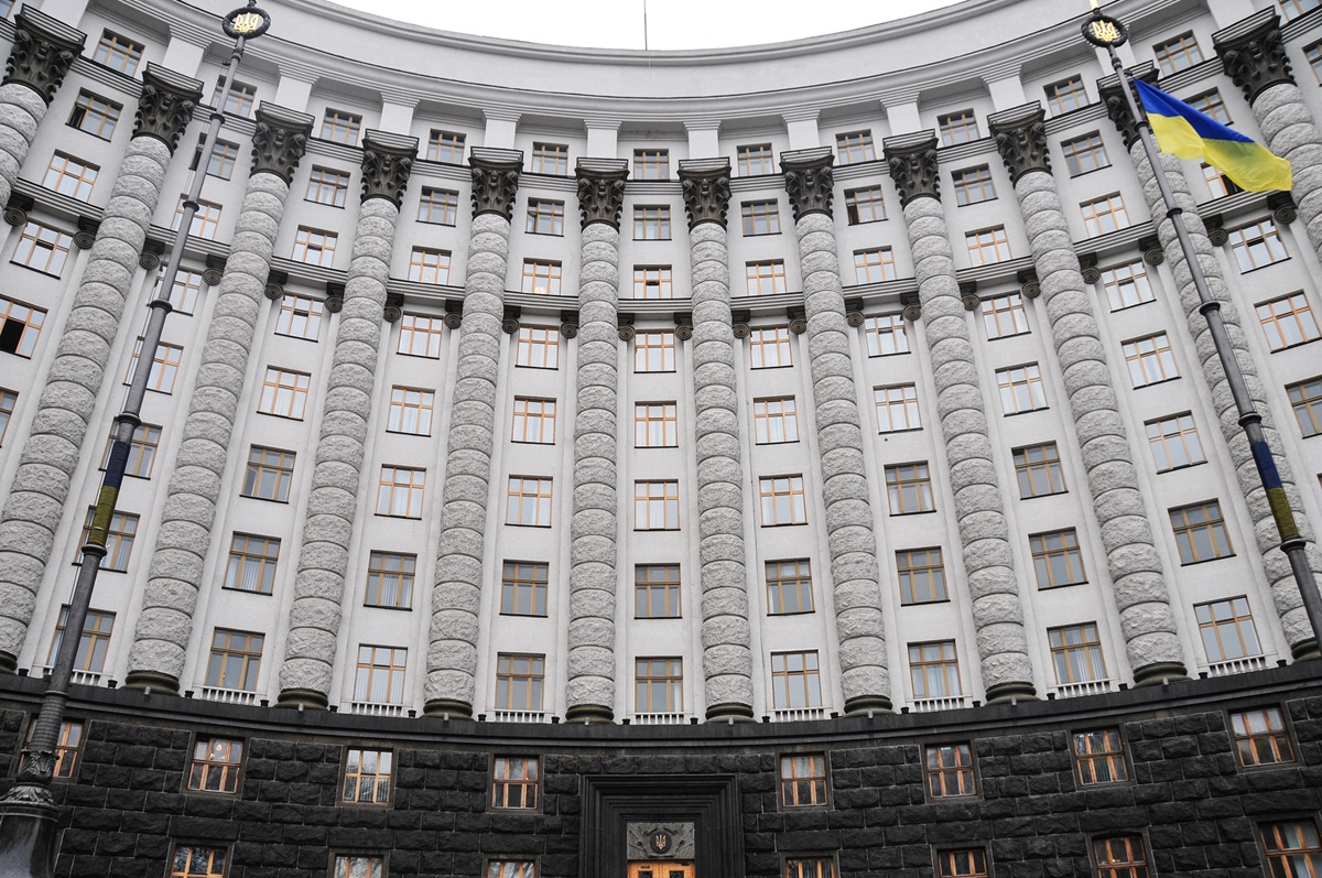 Новини України - Уряд хоче оподатковувати доходи полонених росіян