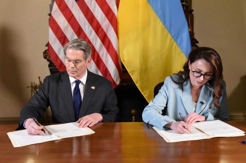 ЗМІ дізналися важливі деталі угоди про надра