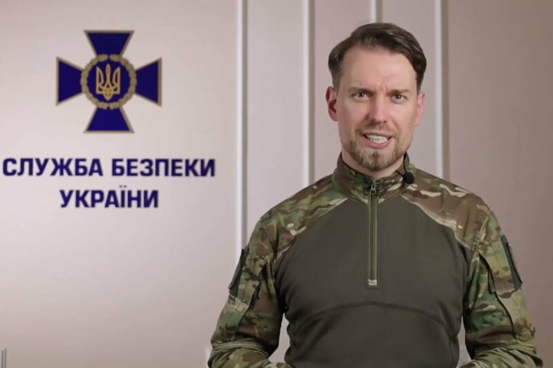 Служба безпеки попереджає: ворог намагається завербувати українців, видаючи себе за СБУ