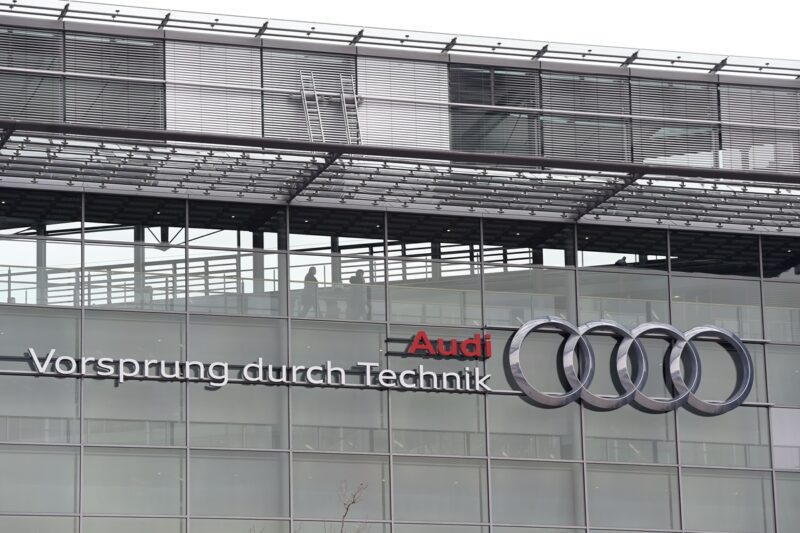 Audi офіційно відмовилася від планів випускати тільки електромобілі