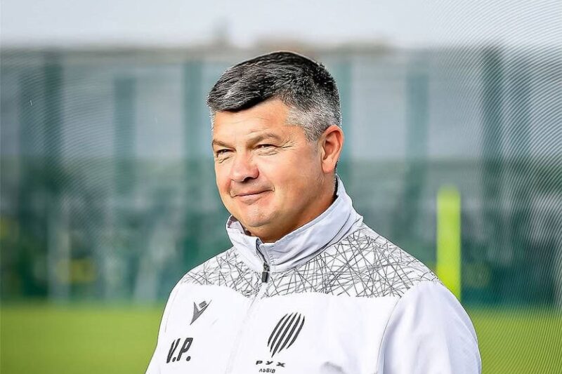 Головний тренер львівського Руху достроково залишає посаду