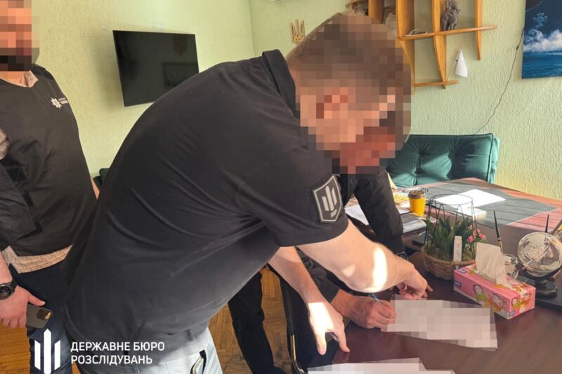 Хабар керівництву Київзеленбуду: директор КП отримав підозру
