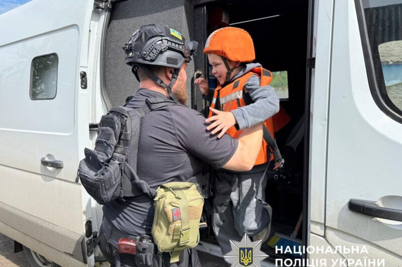 На Дніпропетровщині почалася друга хвиля евакуації дітей з батьками