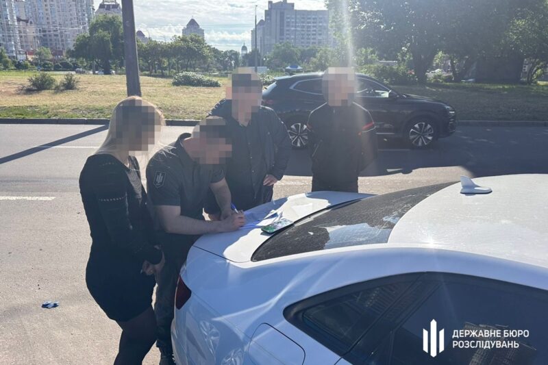 На Дніпропетровщині правоохоронниця видалила дані сотень ухилянтів