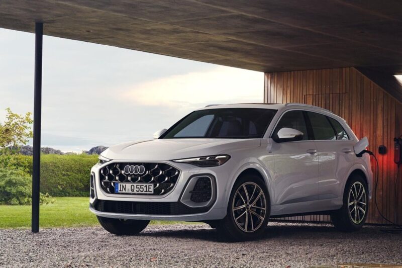 Новий Audi Q5 отримав плагін-гібридні версії