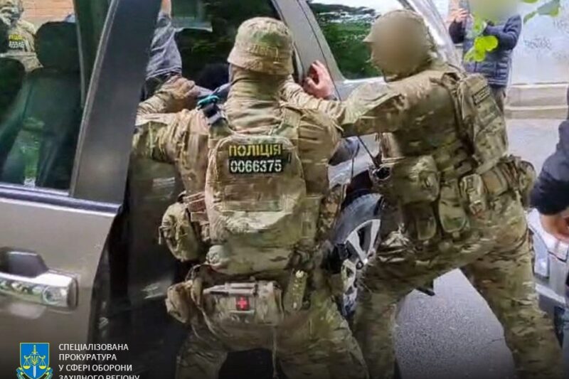 Обіцяв “вирішити” питанні з ТЦК: на Хмельниччині затримали ексвійськового