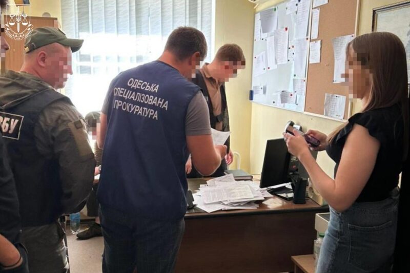 Офіцери ЗСУ заробили мільйони на “мертвих душах”