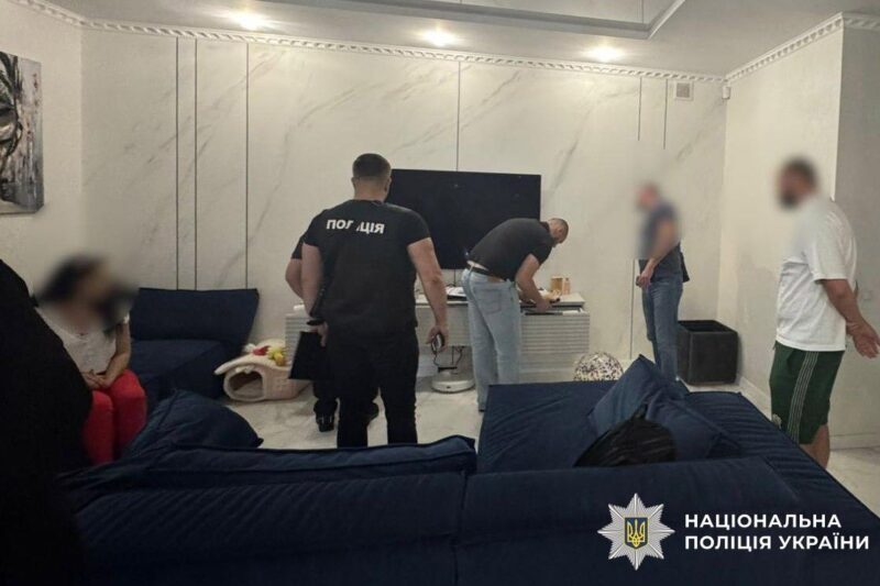 Поліція проводить обшуки у справі про збори для Назарія Гусакова