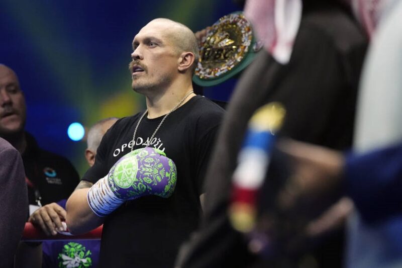 Реванш із Дюбуа: Усик поділився деталями підготовки